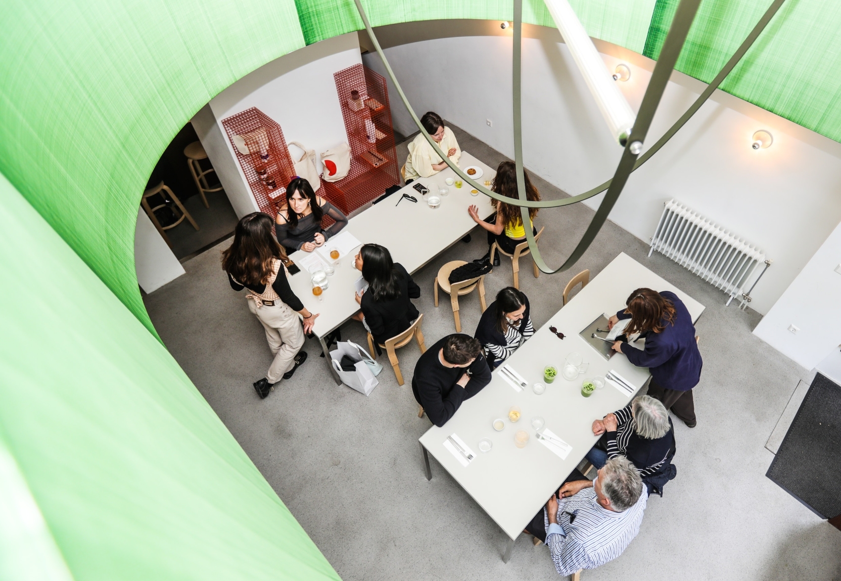 Oficina: kantine, culinaire studio en winkel in één in De Baarsjes