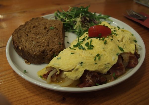 Omelegg: the breakfast address where eggs suddenly do become exciting