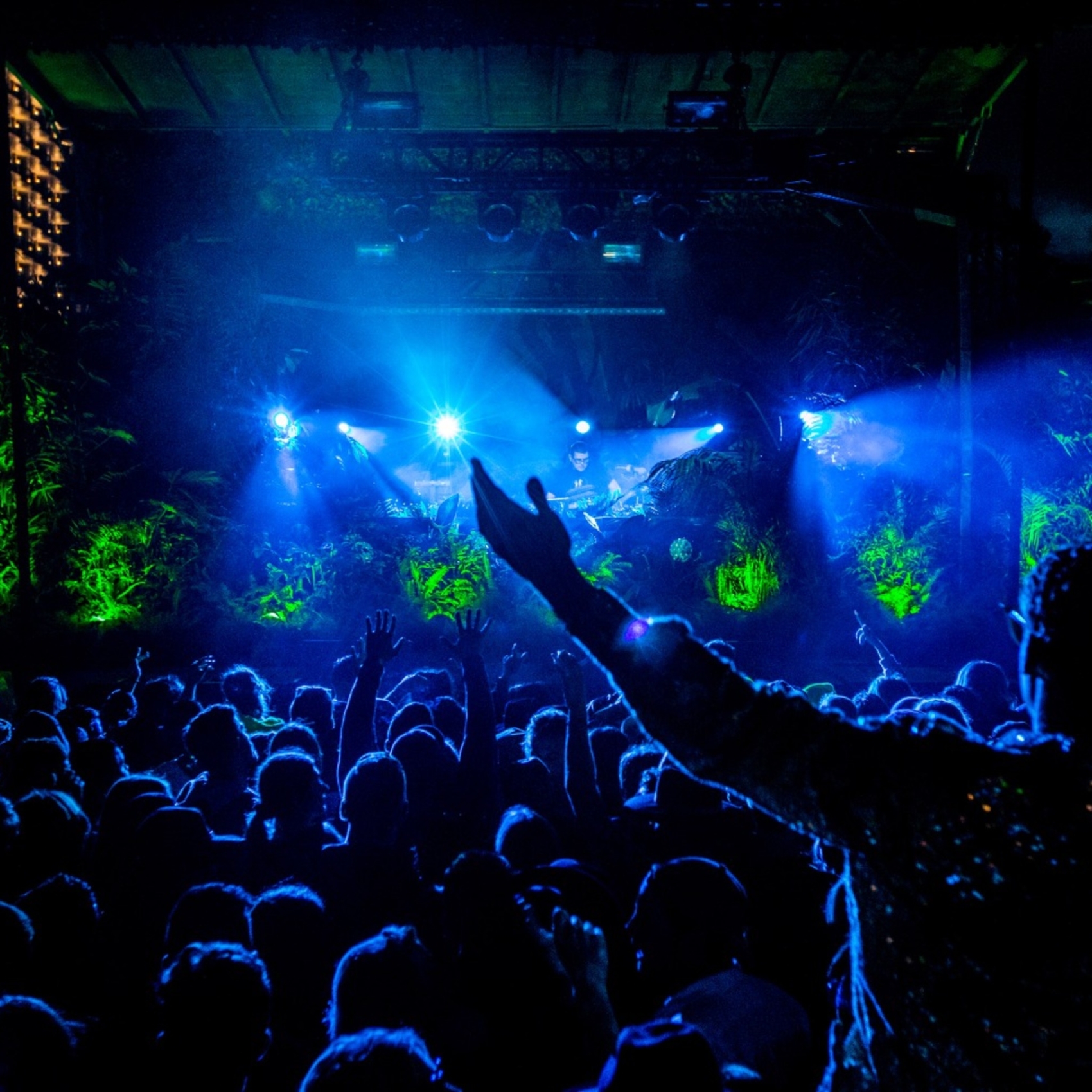 Onder Hans: rauwe clubnachten in de kelder Hans Brinker Hostel