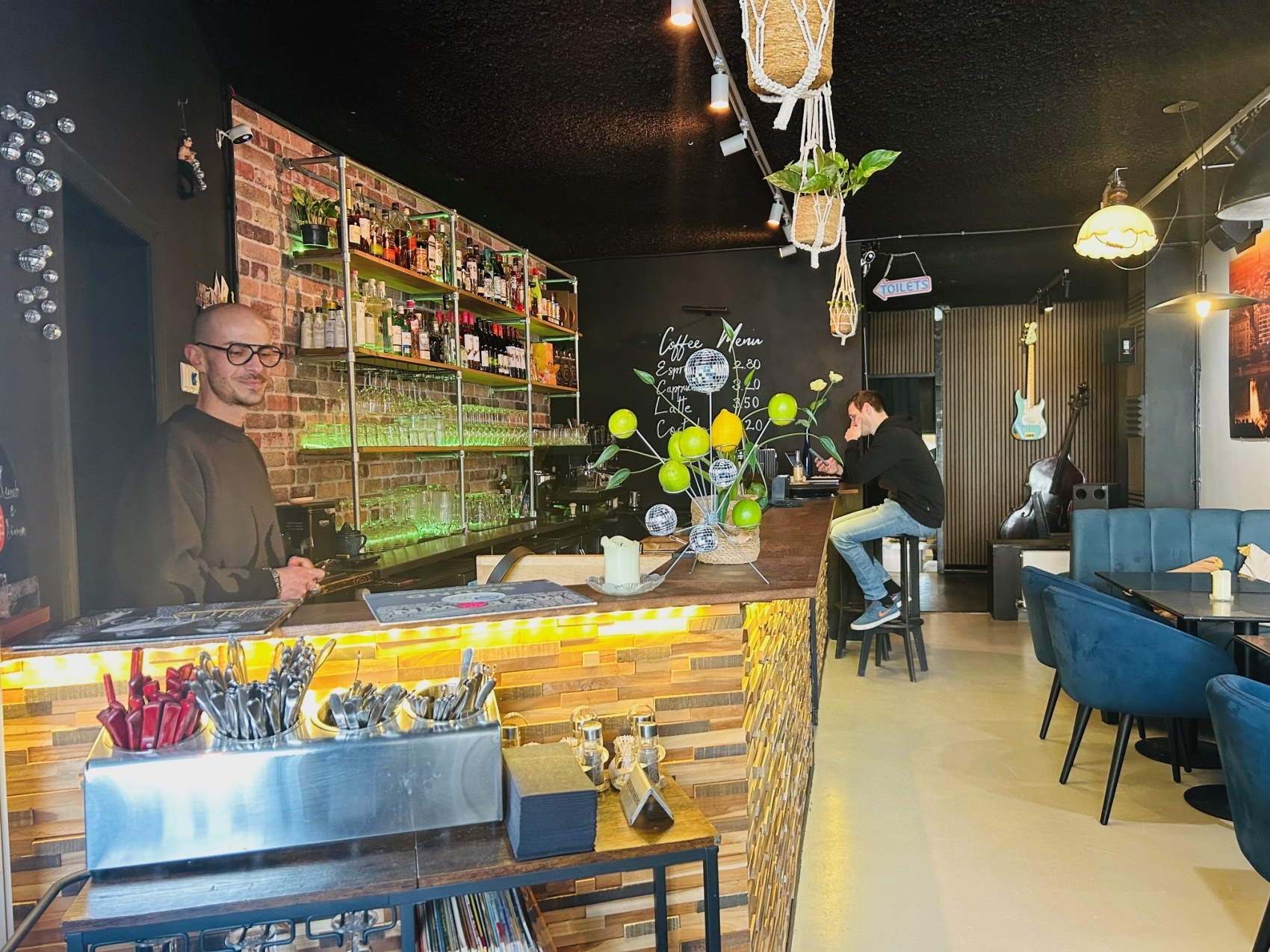 overtone-bistro-overtoom-amsterdam_2