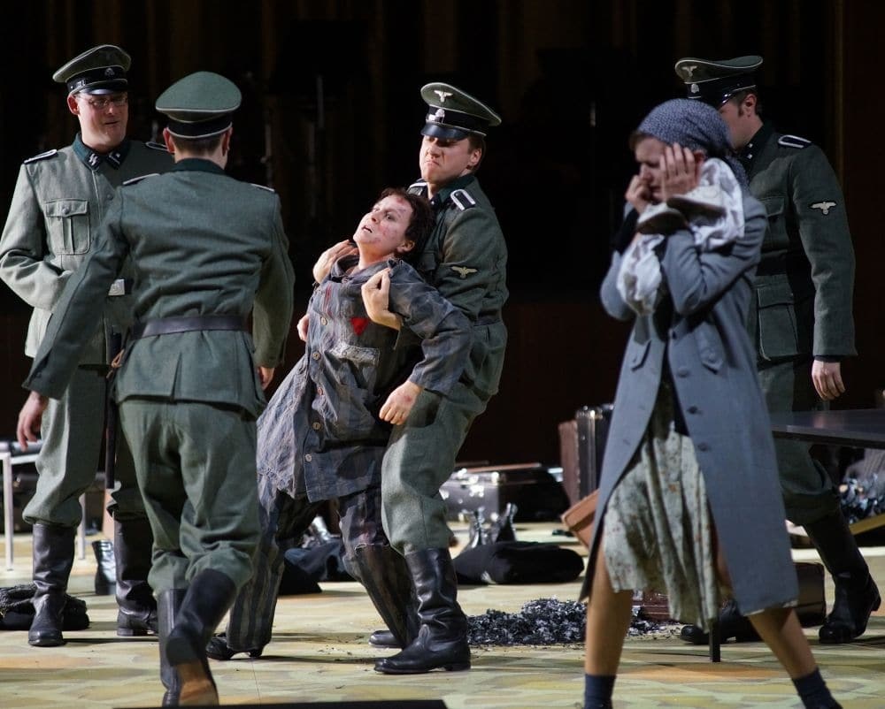 passengerin-national-opera-amsterdam_3