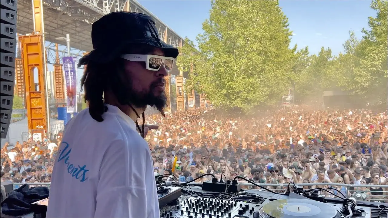 House legend PAWSA makes Gardens of West dance