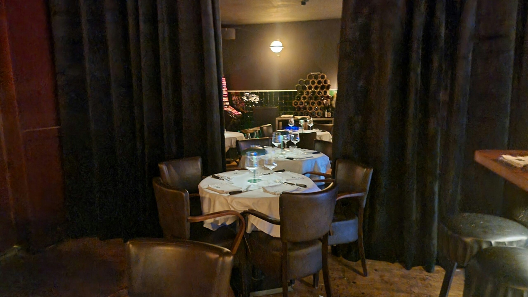 Petit Péché: intieme wijnbar met verfijnde keuken in Oud-West