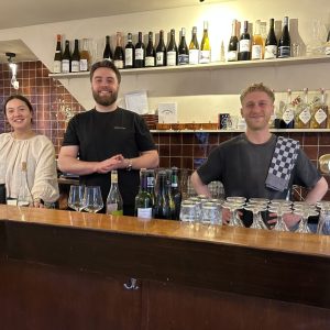 De Pimpelmees: wijncafé in de Staatsliedenbuurt