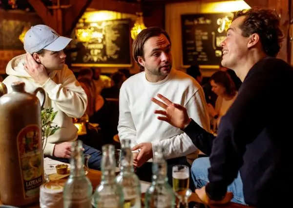 Proeflokaal A. van Wees: gin tasting on the Herengracht