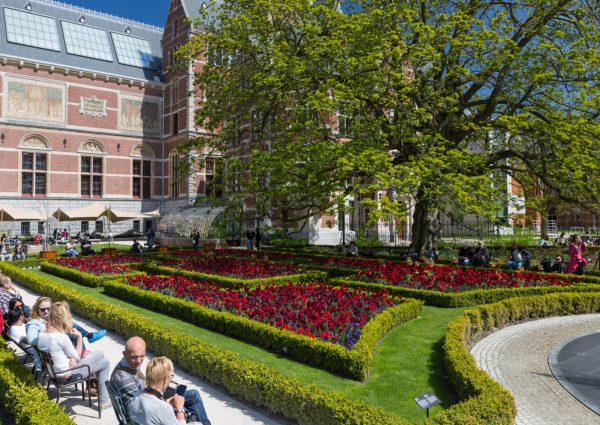 Rijksmuseum: Skip the Hall of Fame and enjoy the peace and quiet of the garden