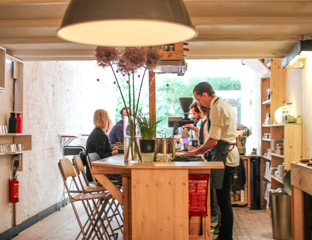 De beste koffie in de Pijp drink je bij Scandinavian Embassy