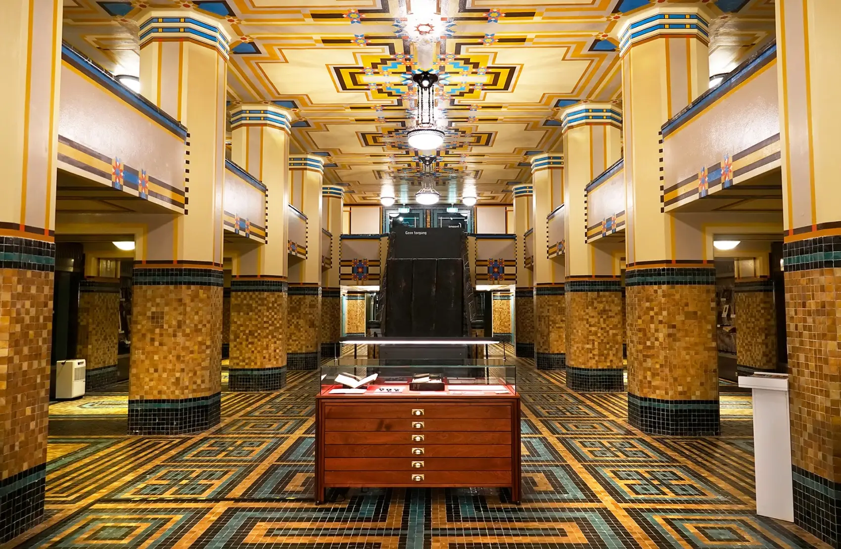 Stadsarchief Amsterdam: 750 jaar geschiedenis in één gebouw