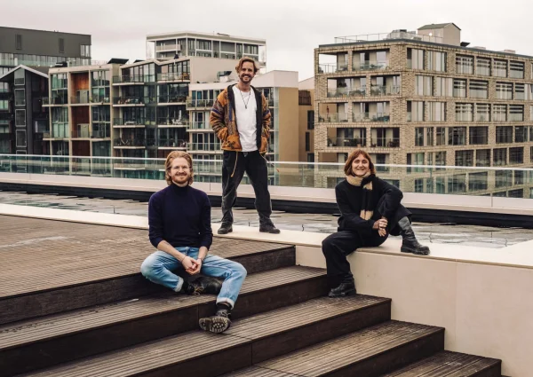 Stretch & Fold - Rooftop with yoga, sauna and pool