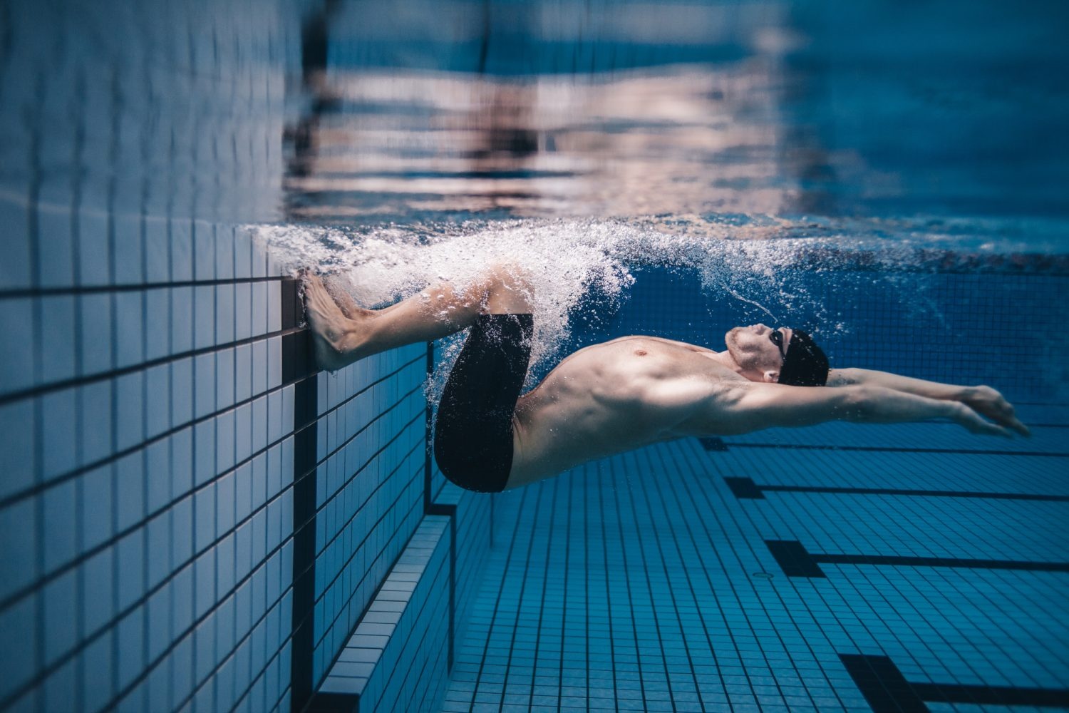 SwimGym swim fitness to improve your chest crawl