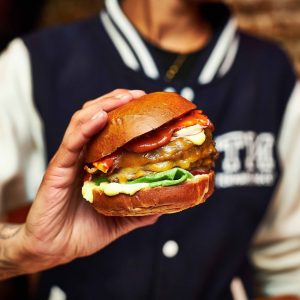 Ter Marsch & Co: awardwinnende burgers in het drukste stuk van de binnenstad