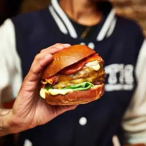 Ter Marsch & Co: award-winning burgers in the busiest part of downtown