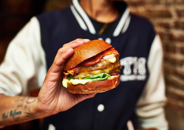 Ter Marsch & Co: awardwinnende burgers in het drukste stuk van de binnenstad