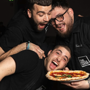 The Pizza Show serveert pizza en entertainment in Oosterkerk