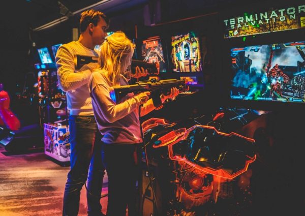 TonTon Club Noord: Een grote arcade voor volwassenen