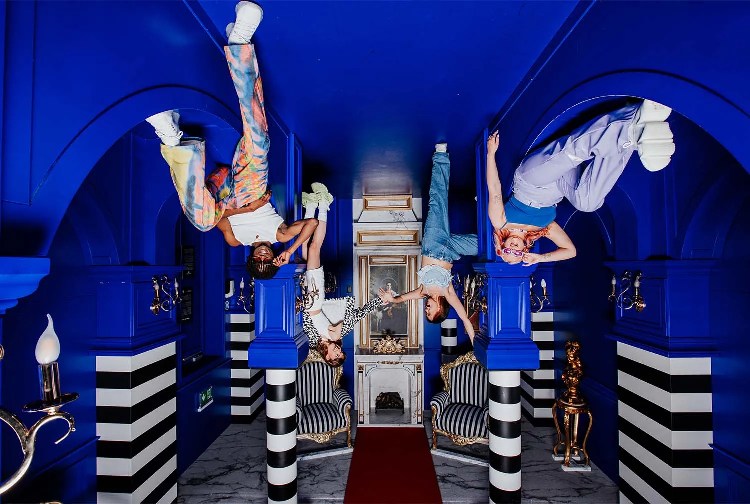 upside-down-instagram-museum-amsterdam_1