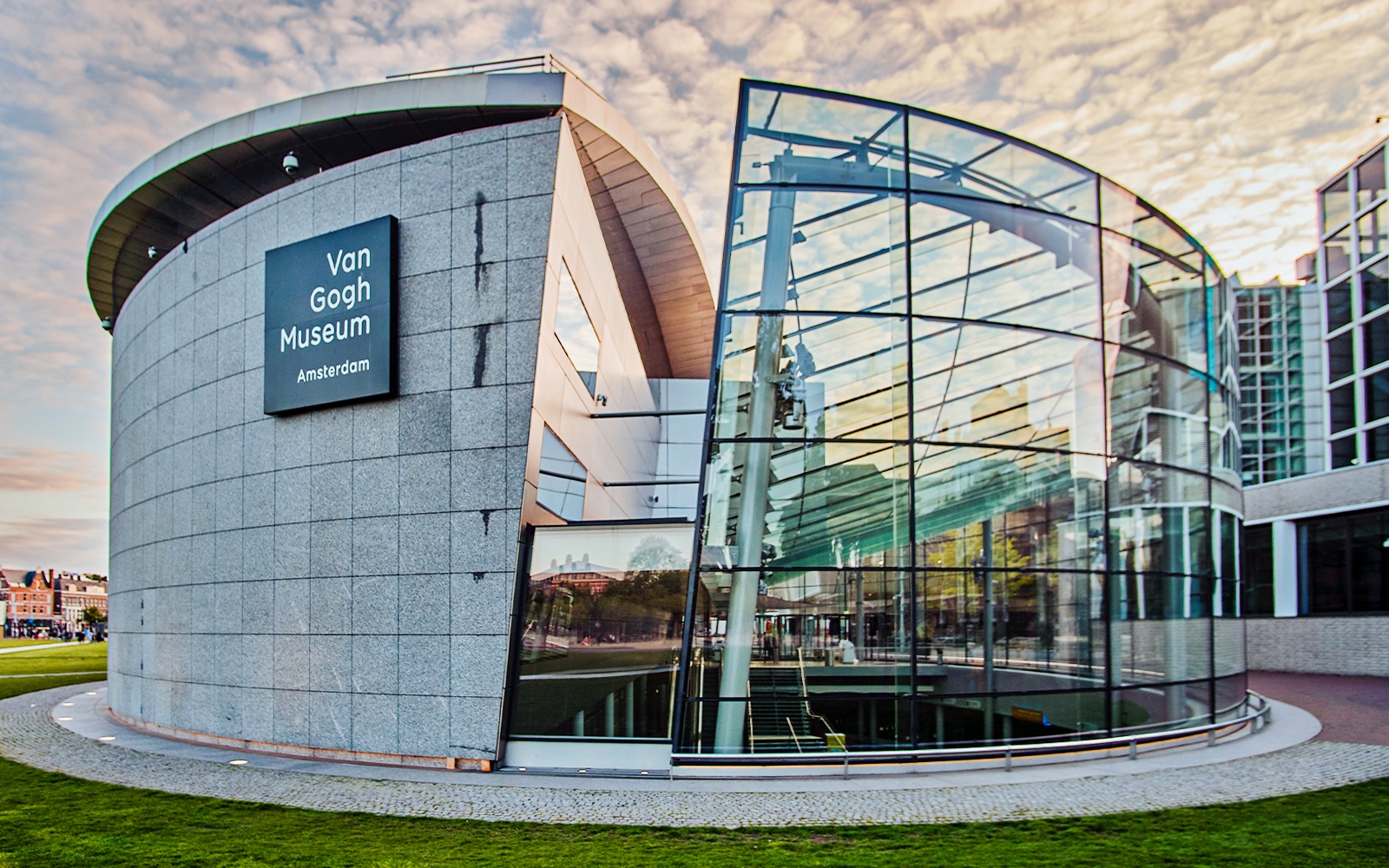 van-gogh-museum-amsterdam1