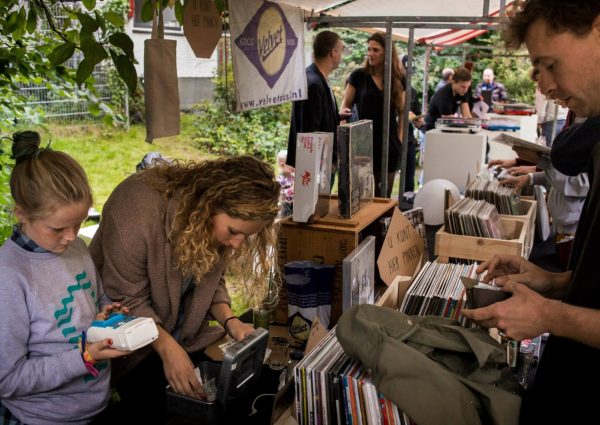 Queens Day Free Market at Tolhuistuin: free and for everyone