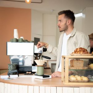 YUSU: Specialty coffee en matcha met rust om te blijven